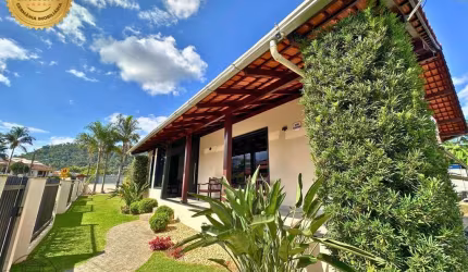 Casa com 5 quartos à venda em Água Verde, Blumenau , 420 m2 por R$ 1.640.000
