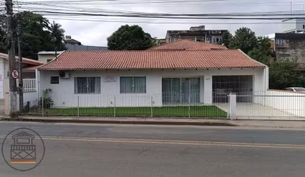 Casa comercial com 1 sala para alugar no Salto do Norte, Blumenau , 280 m2 por R$ 5.900