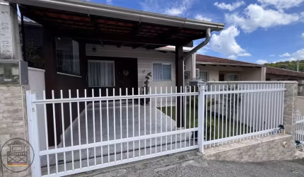 Casa com 2 quartos à venda no Velha Central, Blumenau , 59 m2 por R$ 470.000