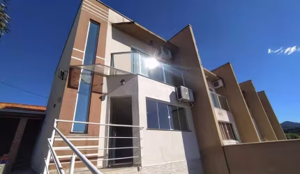 Casa com 3 quartos para alugar no Velha Central, Blumenau , 120 m2 por R$ 3.000