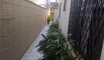 Casa em Santos bairro Boqueirão