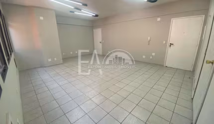 Sala com 0 quarto, Vila Mathias, Santos - R$ 319 mil, Cod: 5570