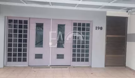 Loja com 100 metros para locação na Pompéia, Santos, Cod: 5744