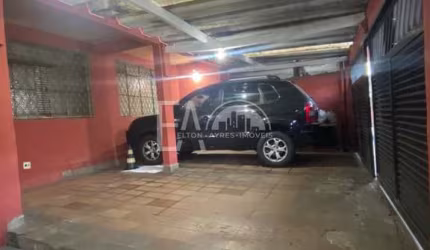 Sobrado com 4 quartos, Vila Mathias, Santos - R$ 1.1 mi, Cod: 5817