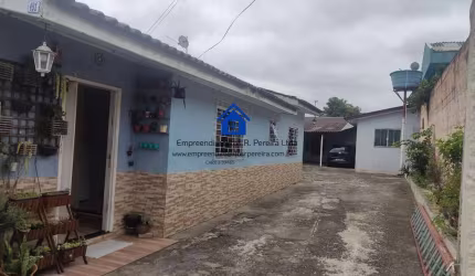 Casa para Venda em Colombo, Roca grande, 4 dormitórios, 2 banheiros, 5 vagas