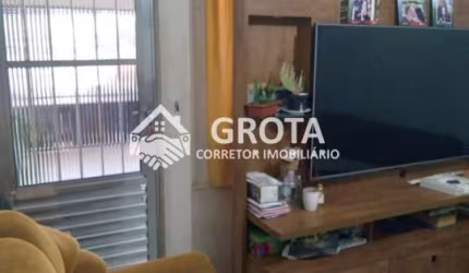 Sobrado Frontal no Conjunto Residencial Prestes Maia - 120m² - 3 Dormitórios - 1 Vaga