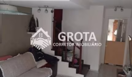 Sobrado no Condomínio Vilas Nova Tatuapé II: Conforto e Segurança em 82 metros