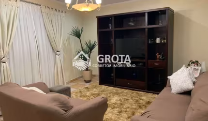Sobrado Frontal no Iguatemi: Conforto e Elegância em 164 metros