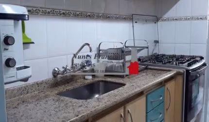 Apartamento à venda na Vila Diva - SP: 4 quartos sendo 1 de serviço , 2 salas, 2 banheiros, 96m²! Confira já!