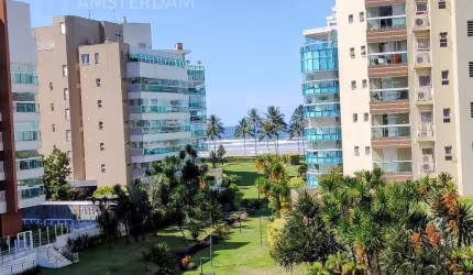 Apartamento pé na areia à venda na Riviera de São Lourenço no módulo 7