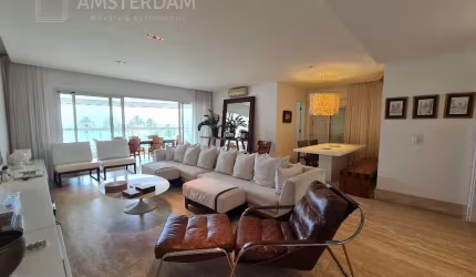 Apartamento Pé na Areia à venda na Riviera de São Lourenço no módulo 7