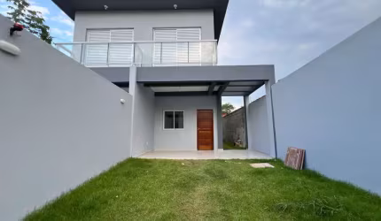 CASA COM EXCELENTE PADRÃO DE ACABAMENTO 2 SUITES NA VISTA LINDA