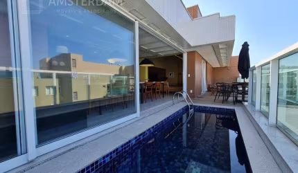 Cobertura novíssima totalmente mobiliada e decorada com vista para o mar