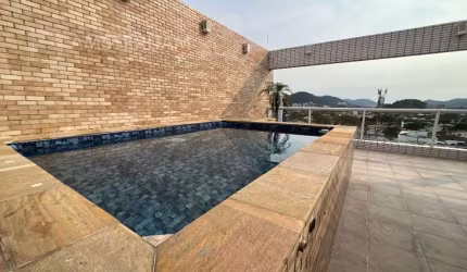 COBERTURA A VENDA NA JOÃO RAMALHO A UMA QUADRA DA PRAIA COM PISCINA PRIVATIVA