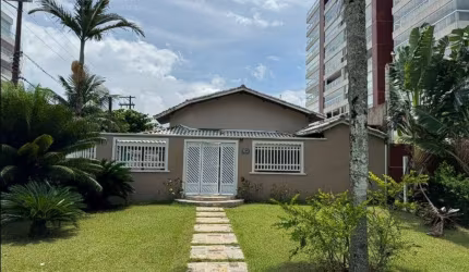 Casa a venda no Indaiá frente para o mar, pé na areia!!!