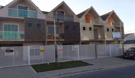 Casa com 3 quartos à venda na Rua Antônio Ribeiro dos Santos, Iguaçu, Araucária por R$ 930.000