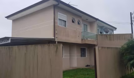 Casa com 2 quartos à venda na Avenida 1º de Maio, 17, Estação, Araucária, 84 m2 por R$ 525.000