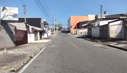 Casa com 2 quartos à venda na Rua Renato Côco Denis, 70, Campina da Barra, Araucária, 60 m2 por R$ 250.000