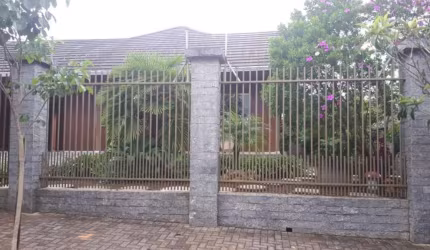 Casa com 3 quartos à venda na Rua Oscar Renaud, 408, Iguaçu, Araucária, 265 m2 por R$ 850.000