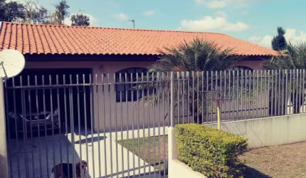 Casa com 2 quartos à venda na Rua Santo Antônio, 49, Centro, Araucária, 100 m2 por R$ 540.000