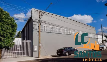 Barracão / Galpão / Depósito à venda na Avenida São Paulo, 301, Vila Guararapes, Lins por R$ 1.650.000