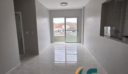 APARTAMENTO REFORMADO - 2 DORMITÓRIOS E VARANDA COM VISTA LIVRE - 2 VAGAS DE GARAGEM - BAIRRO DA ENCRUZILHADA