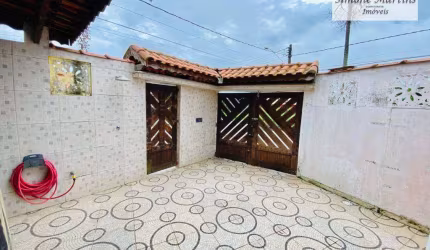 Casa com 2 dormitórios à venda, 66 m² por R$ 318.000,00 - Agenor de Campos - Mongaguá/SP