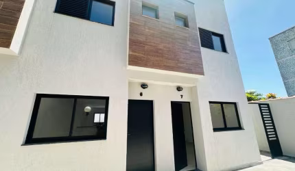 Village com 2 dormitórios à venda, 95 m² por R$ 375.000,00 - Vila Anhanguera - Mongaguá/SP
