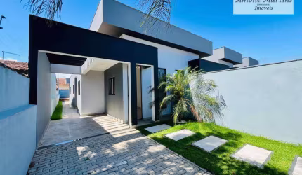 CASA NOVA COM PISCINA Á VENDA NA CIDADE DE ITANHAÉM - SP