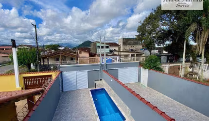SOBRADO COM PISCINA Á VENDA NA CIDADE DE MONGAGUÁ - SP