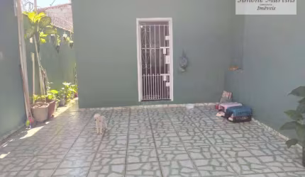 Sobrado com 3 Quartos á 400 metros da praia à venda, 174 m² por R$ 320.000 - Agenor de Campos - Mongaguá/SP