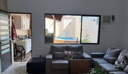 Casa com 3 dormitórios à venda no  Marapé  proximo do Gonzaga e Jose Menino, Santos/SP