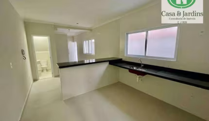 Excelente Casa Sobreposta Térrea – 3 suítes – Nova - À Venda -Marapé - Santos SP