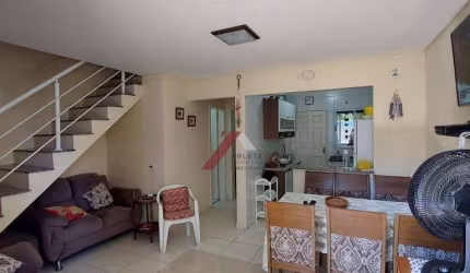 Sobrado com 3 dormitórios à venda, 95 m² por R$ 550.000,00 - Centro - Bertioga/SP