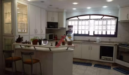 Sobrado com 3 dormitórios à venda, 305 m² por R$ 1.250.000,00 - Vila Valparaíso - Santo André/SP