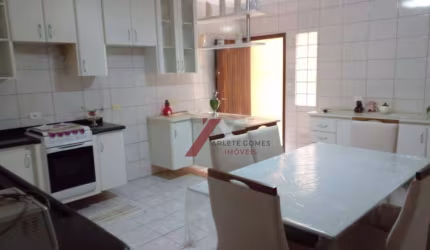 Sobrado com 3 dormitórios à venda, 175 m² por R$ 950.000,00 - Vila América - Santo André/SP