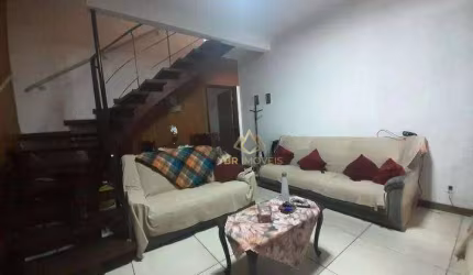 Sobrado com 3 dormitórios à venda, 262 m² por R$ 780.000 - Vila Gilda - Santo André/SP