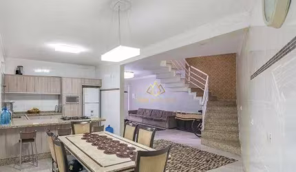 Sobrado com 3 dormitórios à venda, 172 m² por R$ 800.000 - Vila Eldízia - Santo André/SP