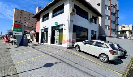 IMÓVEL COMERCIAL no CENTRO com 0 quartos para VENDA, 250 m²