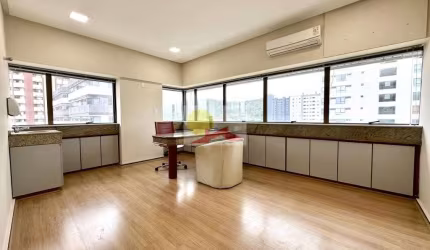 SALA COMERCIAL no CENTRO com 0 quartos para VENDA, 92 m²