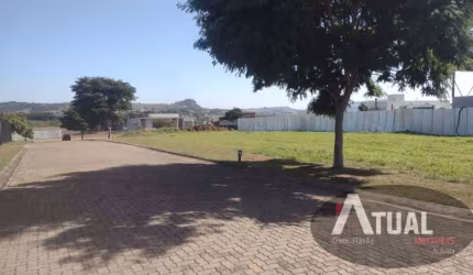 Terreno á venda em condomínio fechado - Piracaia/SP