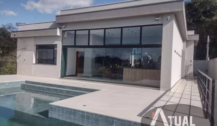 Casa em Condomínio 4 Suítes 1.600 m² Á Venda em Igaratá/SP