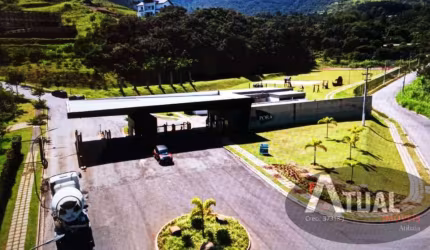 Vede -se terreno no Condomínio Itaporã - Atibaia