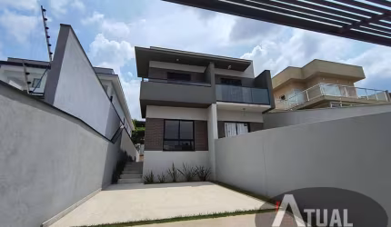 Casa a venda em Atibaia  vista pra pedra grande   valor 890,000,00.