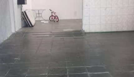 Venda ou locação de um Salão comercial  já com uma casa em Jundiaí.