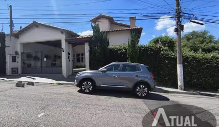 Linda casa a venda em Atibaia a 500 mts da Lucas valor 1.590,000,00