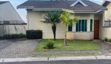 Casa para venda em condomínio - próximo a avenida Lucas - Atibaia