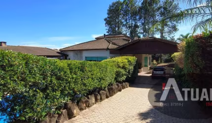 Chácara a venda em Atibaia 300 mts da Fernão dias rotatória frango assado.