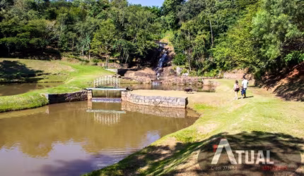 Sítio em Piracaia  com quase 85.000 m2  com vista para o Lago