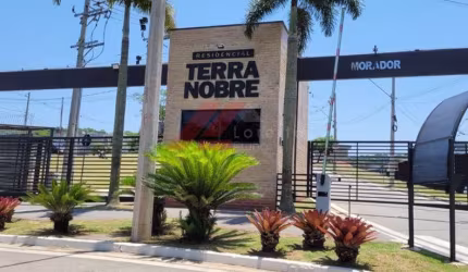 Imóvel de luxo à venda: Condomínio Terra Nobre, de 3 quartos, 1 suíte, 4 banheiros e 137m² no bairro das Pedras.